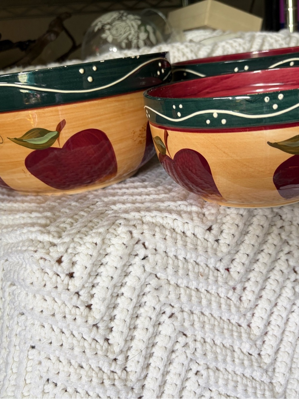 Wall Pottery Apple Hand painted Nesting Bowls - Picture 7 of 7